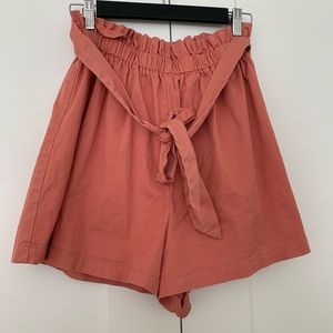 Paperbag shorts with tie belt